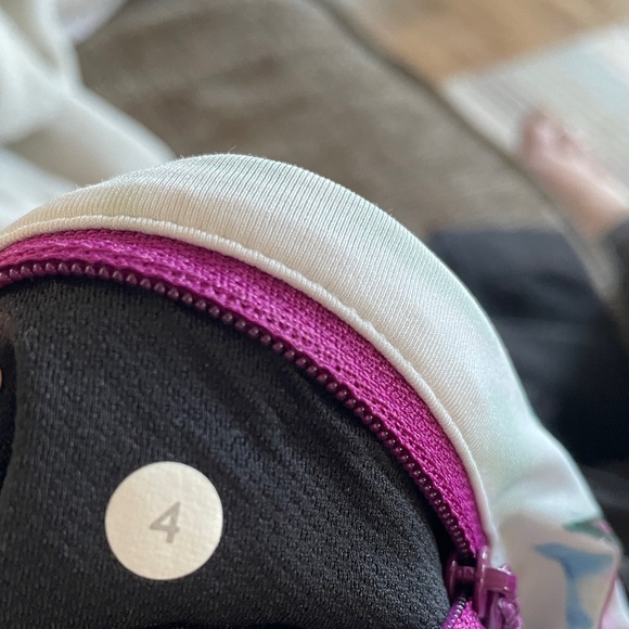 LULULEMON | Run: Inspire Crop II *All Full-On Luxtreme in Pigment Wave Multi - Picture 3 of 4